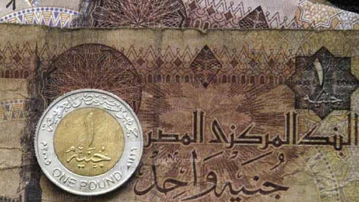 "صبح على مصر بجنيه" ناشد السيسي الشعب المصري "المساهمة في نهوض الدولة لجعلها في الأفق دائماً"، وأعطاه الحل سريعاً: "لو كل يوم 10 مليون من الـ90 مليون موبايل اللي موجود مع الناس صبح على مصر بجنية يعني 10 مليون جنيه.مما أثار سخرية عارمة في الوطن العربي.