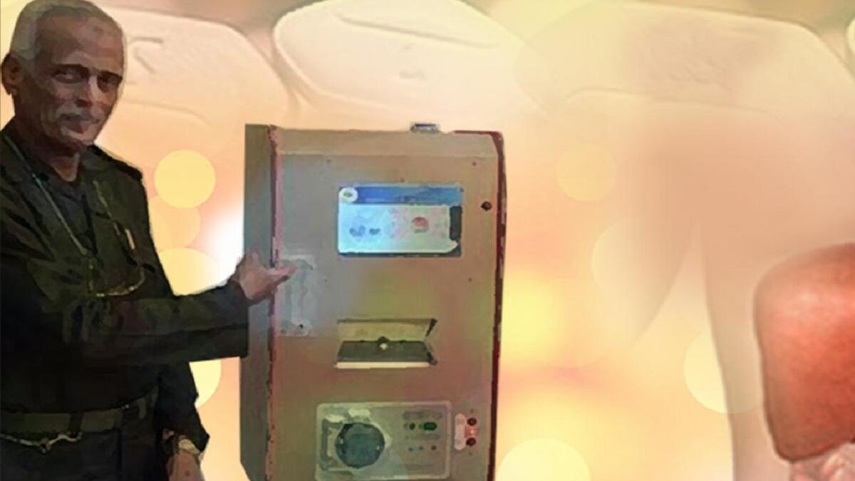 من منا لا يتذكر "جهاز الكفتة" والذي اثار جدلاً واسعاً السنة الماضية وهو جهاز قام باختراعه لواء بالجيش المصري يعمل على تحويل فيروس سي والايدز بالمريض الى كفته!