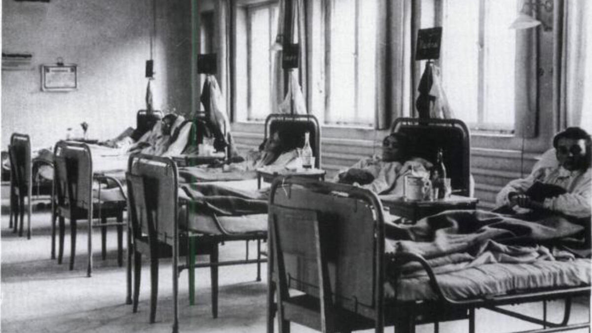 The engagement of female prisoners in hunger strike dates back to the British and American suffragettes in the early 20th century. As prisoners, the women demanded better conditions in the jails and to be recognized as political prisoners. Many were subjected to force feeding and several died as a result.