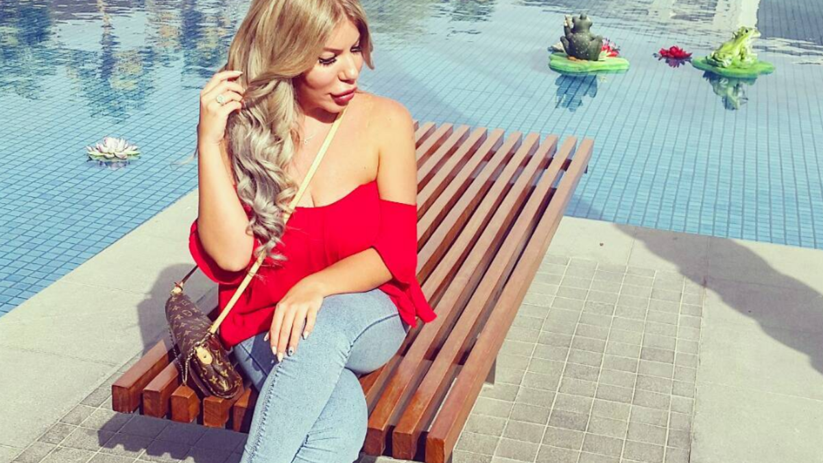 Off-the-shoulder designs are mighty popular with women of all ages in the ME.