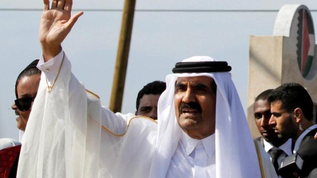 Hamad Bin Khalifa of Qatar speaks to the Arab League