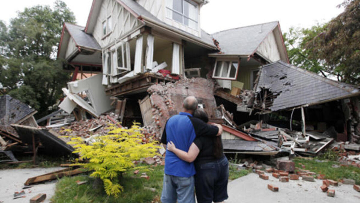 New Zealand ended its year as it started: An earthquake shook things up again in December. Of less ferocity and impact than the February episode that struck the core of Christ Church and took 182 lives. Just to cap the stormy year past, India saw said goodbye 2011 with cyclones. Not the apocalyptic flooding seen in Australia & Thailand earlier.