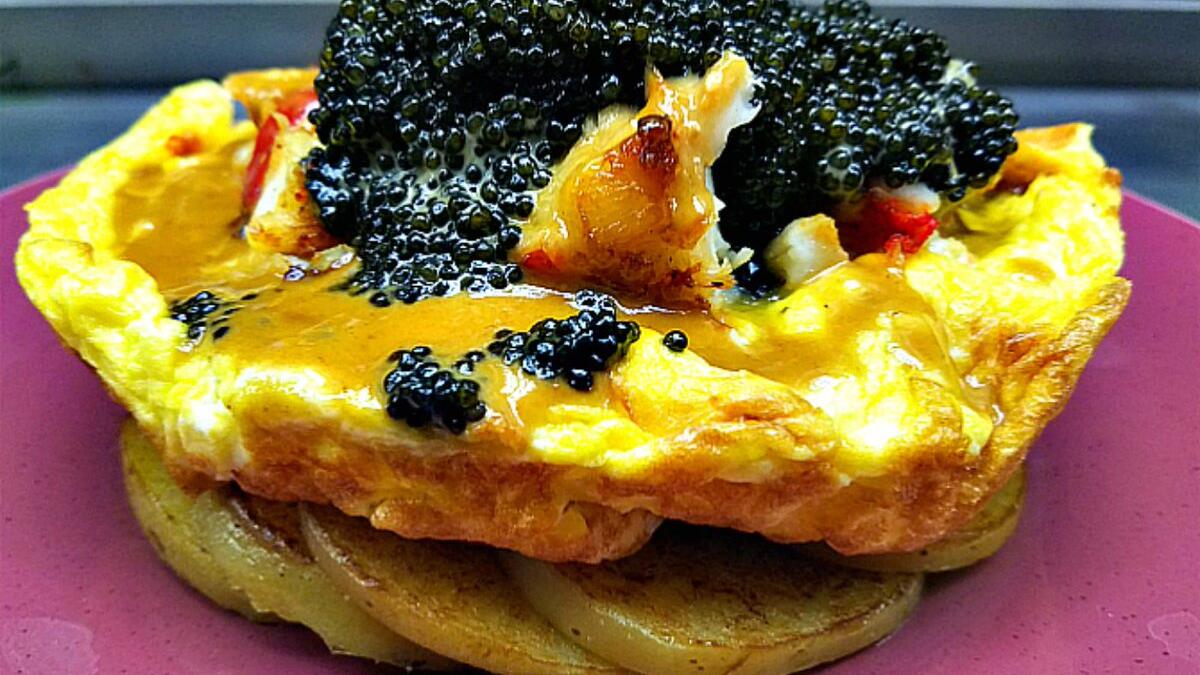 Zillion-dollar lobster frittata - $1,500
The frittata consists of six eggs, a splash of cream and some chopped chives. Oh yeah, there's also an entire lobster and 10 ounces of caviar (Twitter)