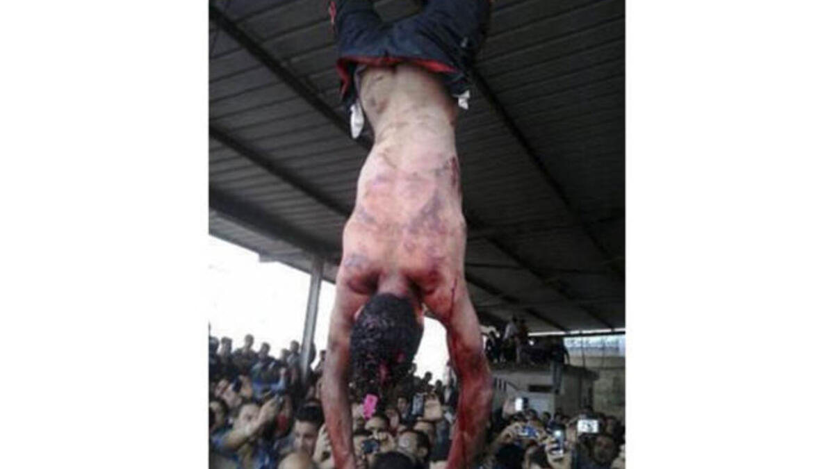 Egyptians string up a suspected thief