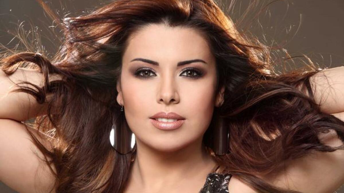 Amani Al Swesy took first place on the Arab music chart with her song  "Arjolhm".