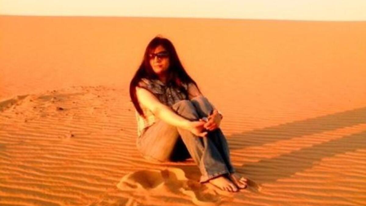 She described Gulf people as being "bulls and dummies" because they filmed and documented the Sand storm that struck 
Kuwait and the KSA.