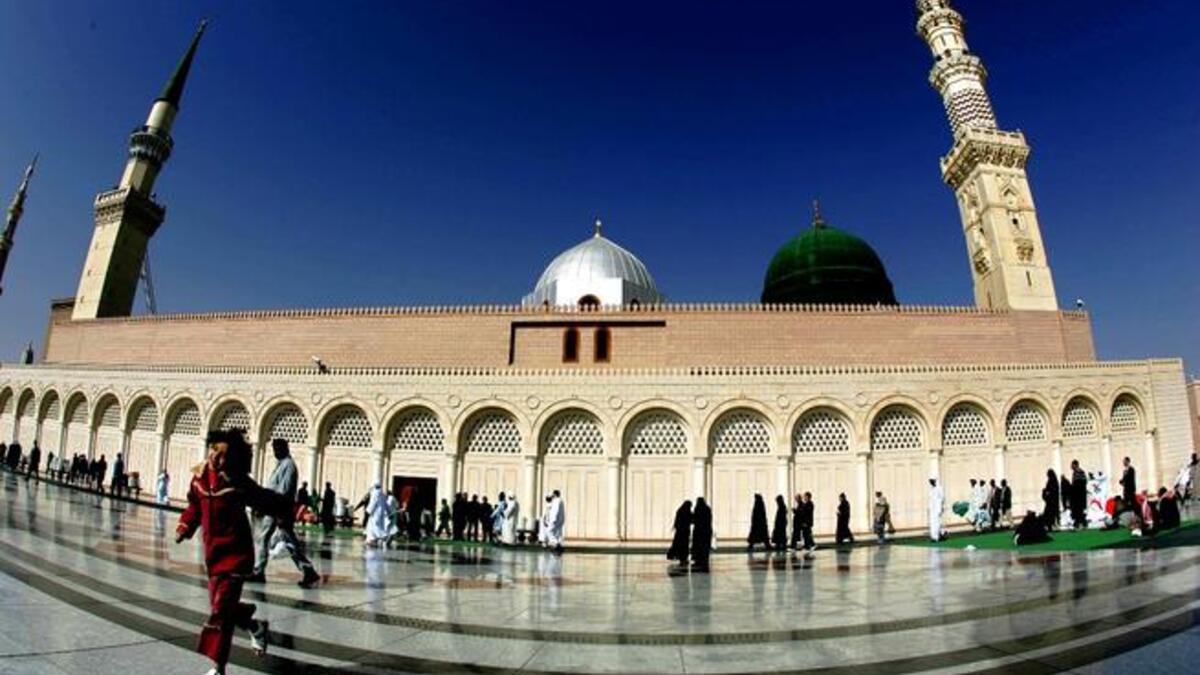 Many people then go to the 'Prophet's Mosque' in Medina, but this is optional.