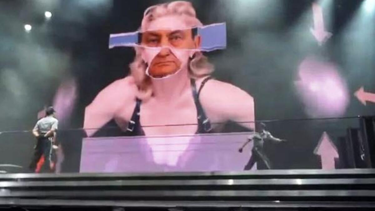 وجه مبارك يظهر في حفل مادونا في إسرائيل