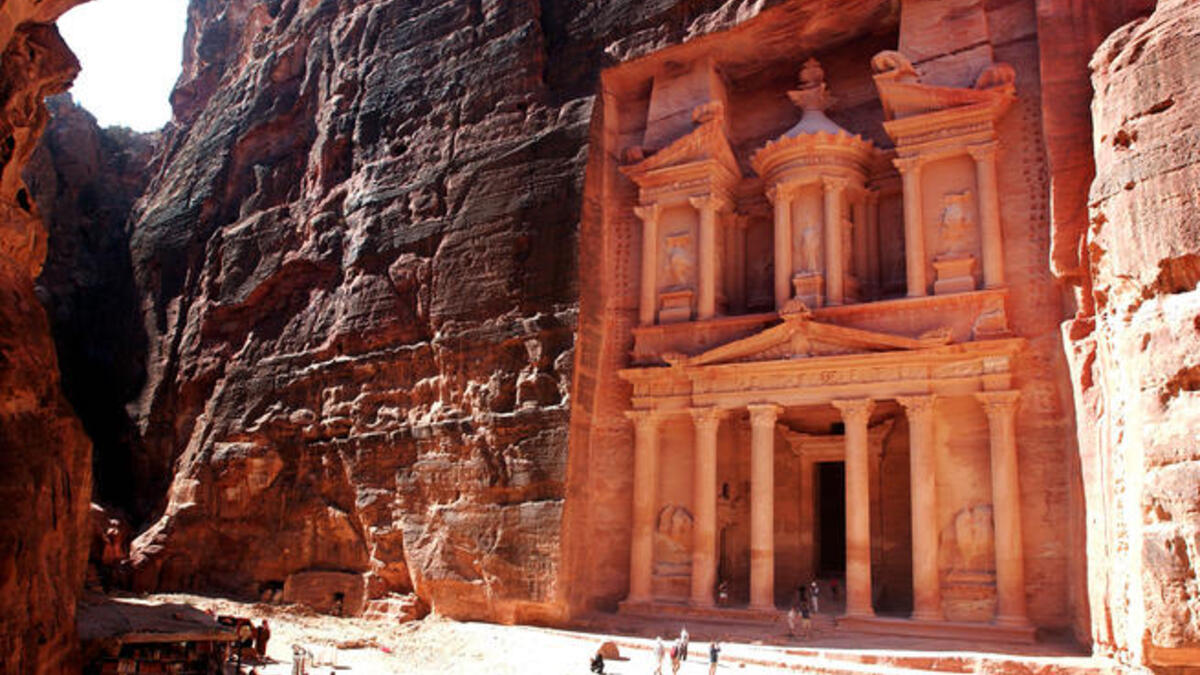 Where will they be honeymooning? Speculation is still running high as to where the couple will spend the next 2 weeks. The bets aren't yet off Jordan: Perhaps a brief return to Kate's childhood past with a trip to idyllic South Jordan would make a nice poetic circle.