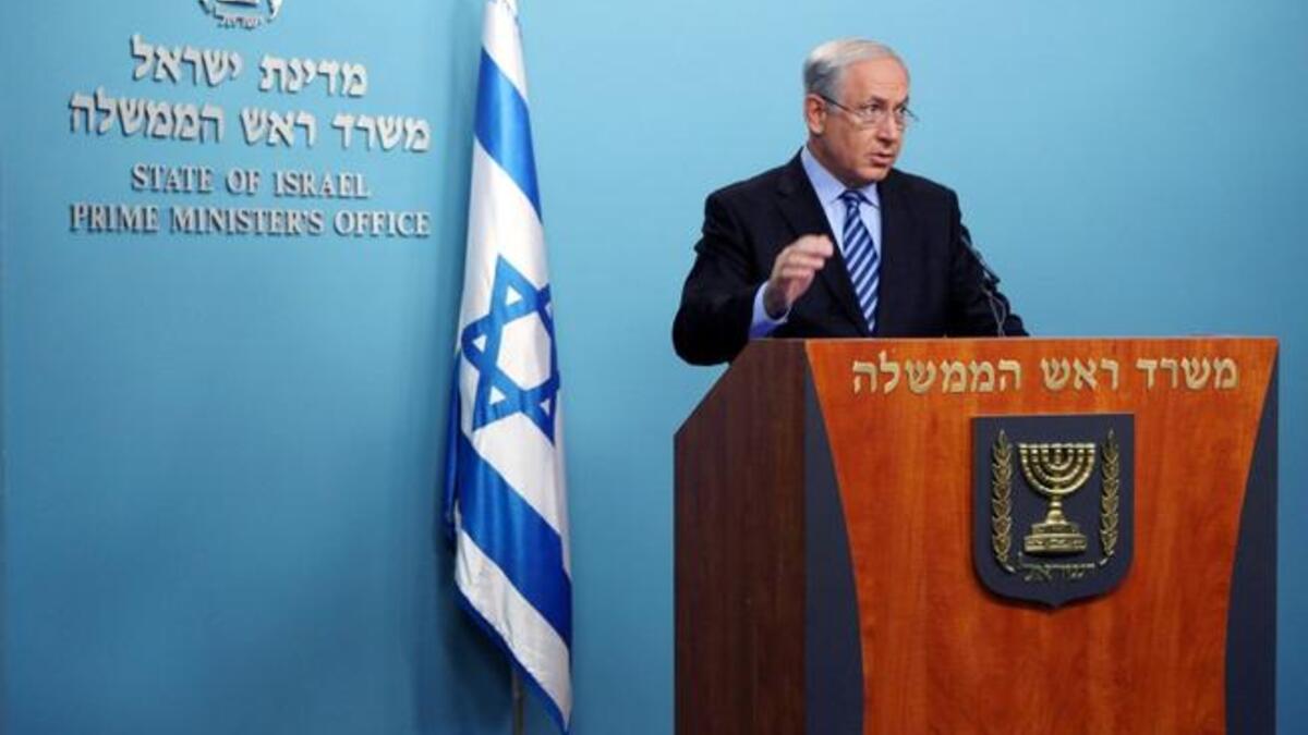 استفاد الإسرائيليون من الخوف العالمي المتعاظم من "الإرهاب" في وصف الفلسطينين أيضا بالإرهابيين وبينما استمرت عملية السلام في التعثر فإن عدد المستوطنات الإسرائيلية في الضفة الغربية آخذ في التزايد.