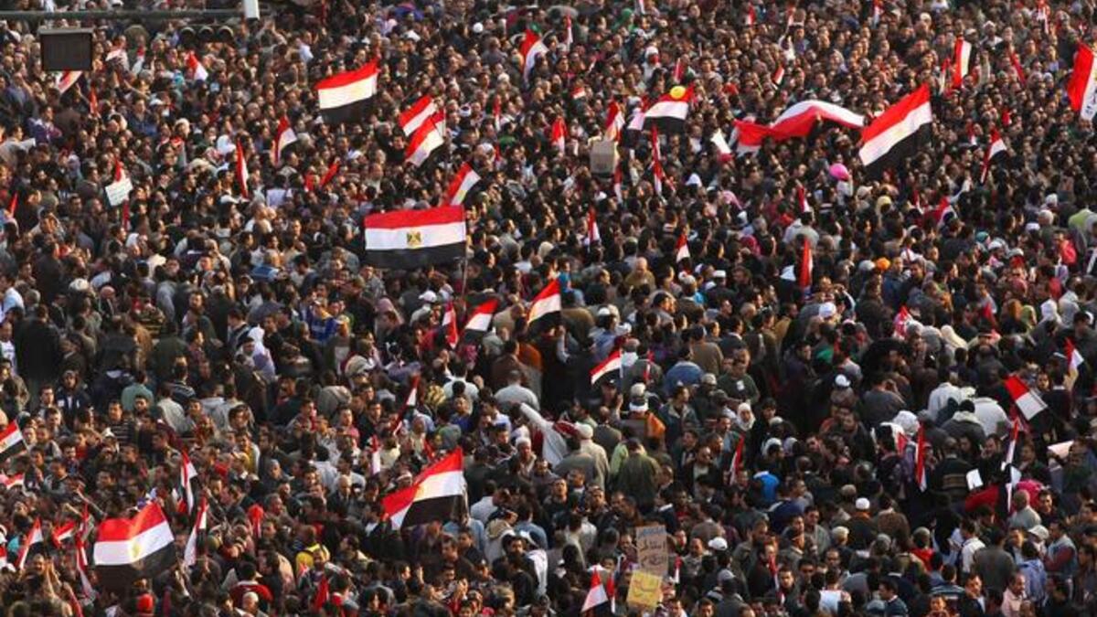 ولكن الربيع العربي الذي يأتي مع هذه الذكرى أثبت أن الشعوب العربية قادرة على المطالبة بحقوقها دون الحاجة لاستخدام العنف. إن قوة الشعب فيما يبدو ذات تأثير أعظم من تفجيرات القاعدة الانتحارية.