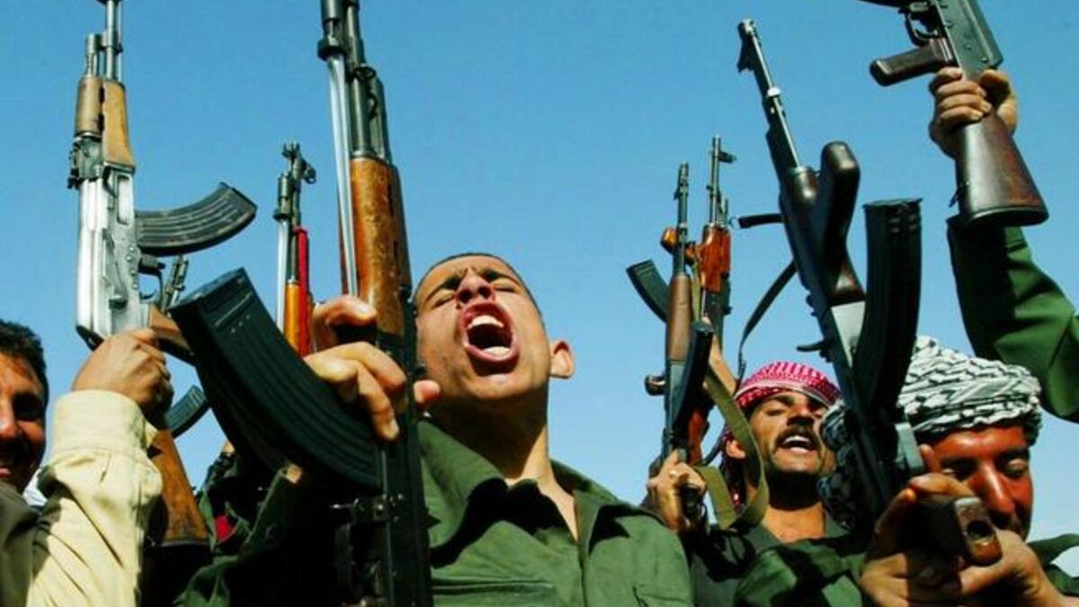 لا ترغب روسيا بخسارة صداقتها لسوريا الدولة التي تمتلك النفط كي لا تواجه نفس مصير ليبيا والعراق. استمرت العلاقة الاقتصادية حتى سقوط الأنظمة في البلدين واشتهرت روسيا ببيعها لسلاح "الكلاشينكوف" إلى العراق إلى أن استبدل بالأسلحة الأمريكية.