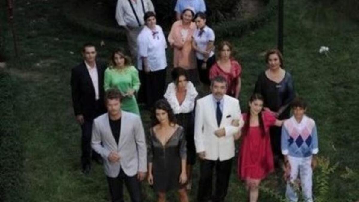 These soaps offer familiar topics ranging from arranged marriage, respect for family elders, and extended family sagas, Whereby family members all living together same house like is commonplace in Arab society.