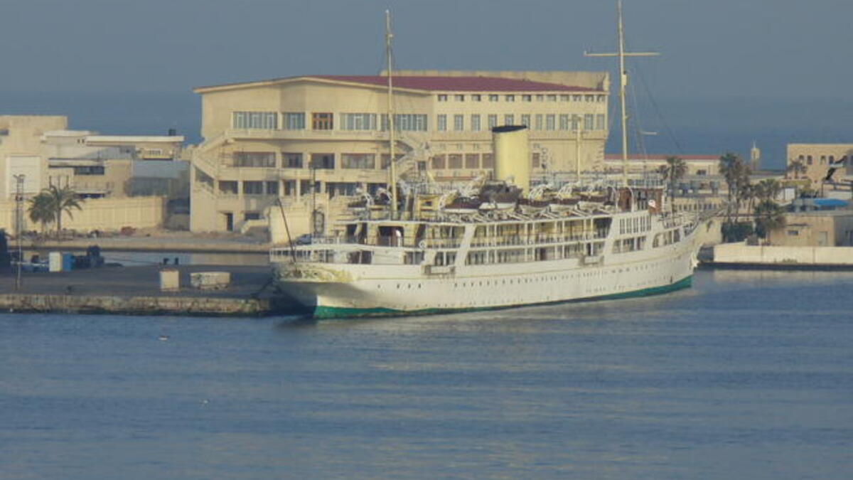 El Horriya - The Egyptian government keeps this historic yacht, launched with the opening ceremony of the Suez Canal1869, it can now host visiting dignitaries. Presidential yacht that lives in Alexandria under care of the Egyptian navy. 50 million Euros.