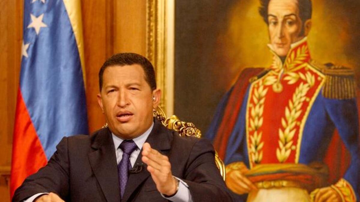 ١٧ آب: بدأ الإعلام في تخمين وجهة هروب القذافي. أعلن القذافي عن نيته التنحي عن الحكم بشرط وقف إطلاق النار وانسحاب قوات الناتو وتأمين خروجه وعائلته إلى فنزويلا.