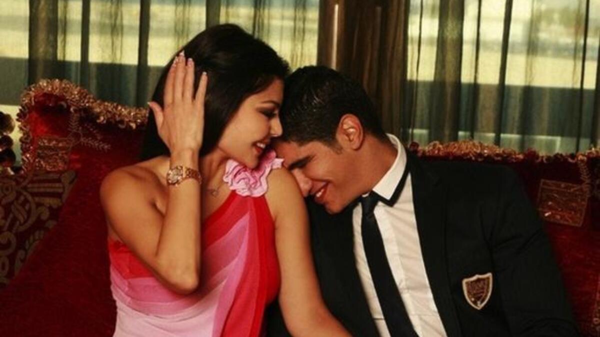 Haifa Wehbe and Ahmad Abu Hashima - announce split on Twitter