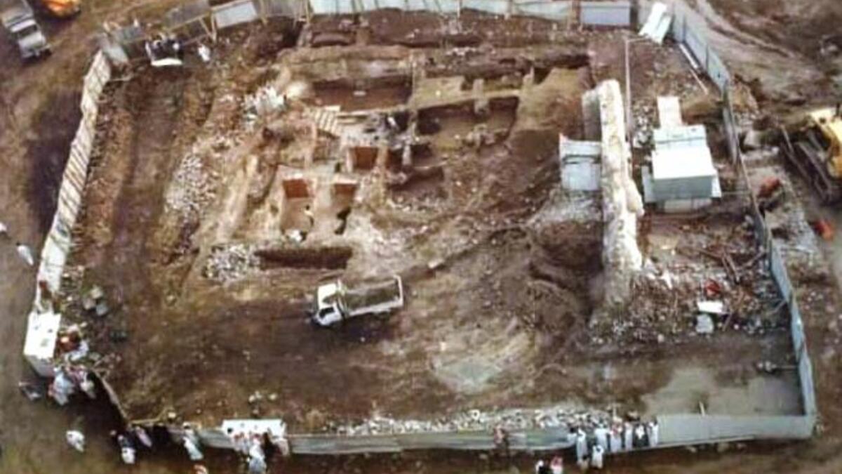 "مولد النبي" هو الاسم الذي يطلق على البيت الذي ولد فيه النبي محمد  صلى الله عليه وسلم في مكة.سيتم ردم هذا الموقع بسبب توسعة الحرم التي تهدف إلى أن يتسع الحرم لما يزيد عن ١،٢ مليون حاج سنويا وقد شمل الردم أيضا منزل السيدة خديجة زوجة النبي الأولى.