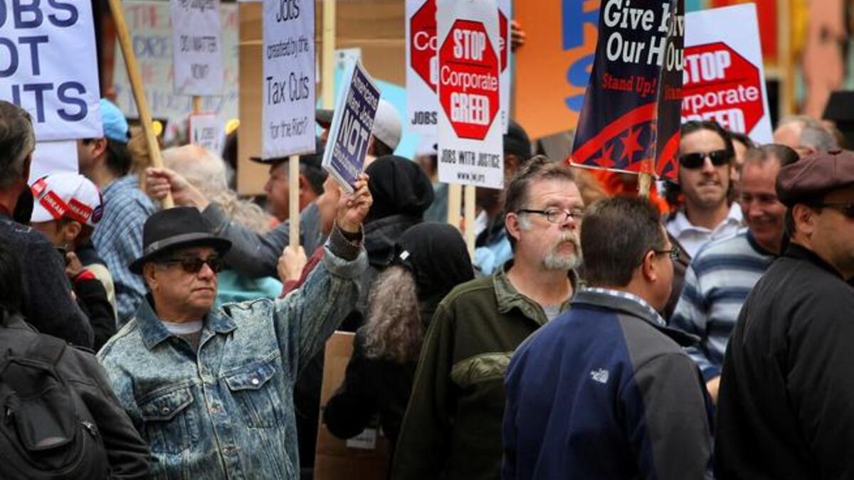 Known as riot-central in the US, Chicago was no late-comer to the spin-off of Occupy Wall-Street. Arrests came
after lake-front campers refused to shift at 'closing time'. Trespassing in the park apparently was not fair-game just because 
of protest fever or comfort in numbers. Chicago police were not moved by the anti-establishment mood.