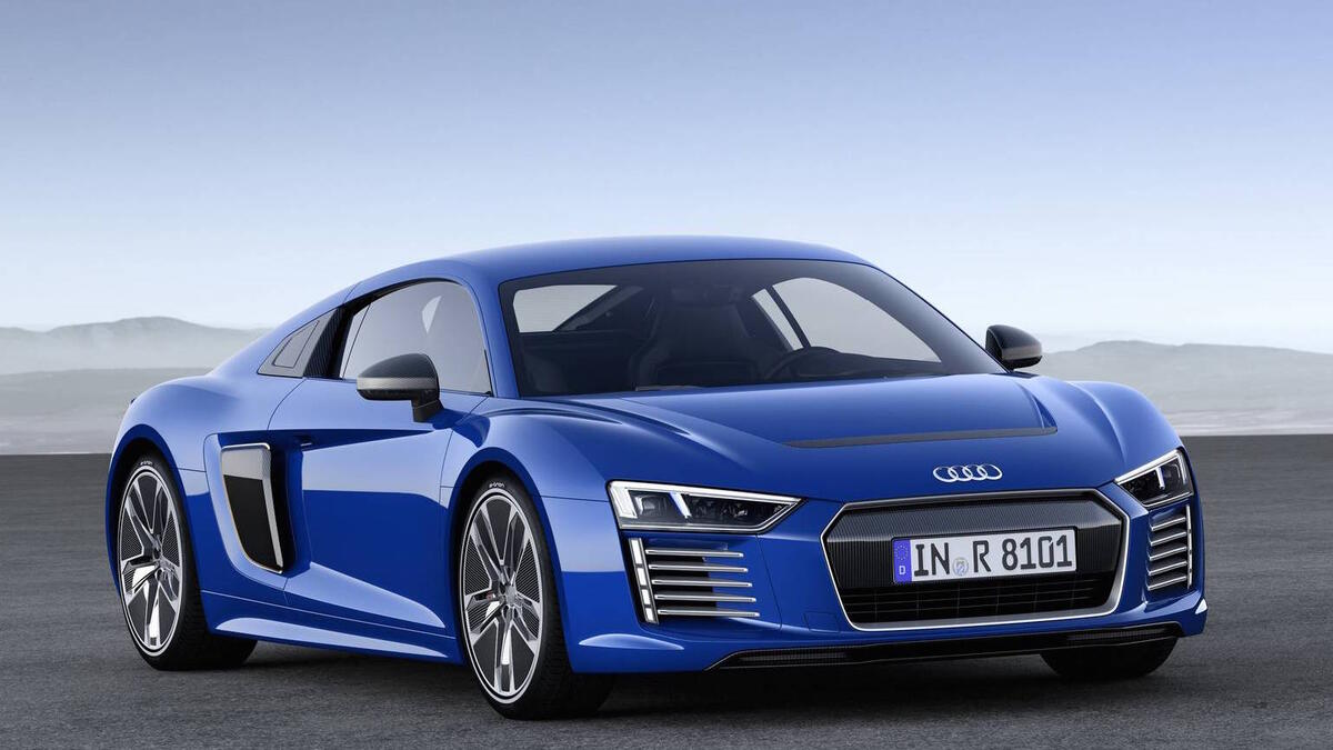 آودي آر 8 إي-ترون (Audi R8 e-tron)