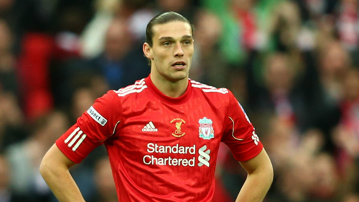 1- المهاجم الإنجليزي أندي كارول: من نيوكاسل يونايتد إلى ليفربول عام 2011 مقابل 35 مليون جنيه، جرى التعاقد معه لتعويض رحيل فيرناندو توريس، سجل 6 أهداف خلال 44 مباراة، عانى كذلك من كثرة الإصابات، أعير ثم جرى بيعه لويست هام عام 2013.