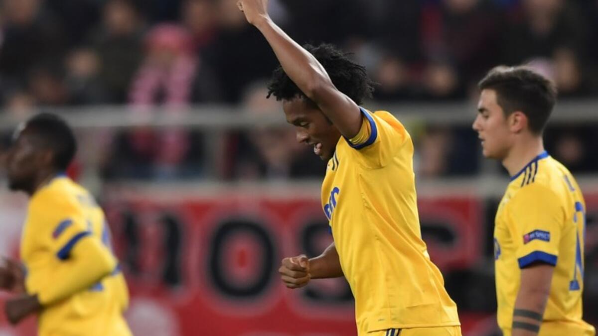 الجناح الكولومبي خوان كوادرادو: يغيب نجم يوفنتوس عن الملاعب منذ ديسمبر الماضي نظراً لمشاكل في مغبن الفخذ، وقد خضع لجراحة في يناير الماضي ستبقيه بعيداً عن مايو، مما سيبقي أمامه فترة محدودة لإثبات استعادته للياقته.