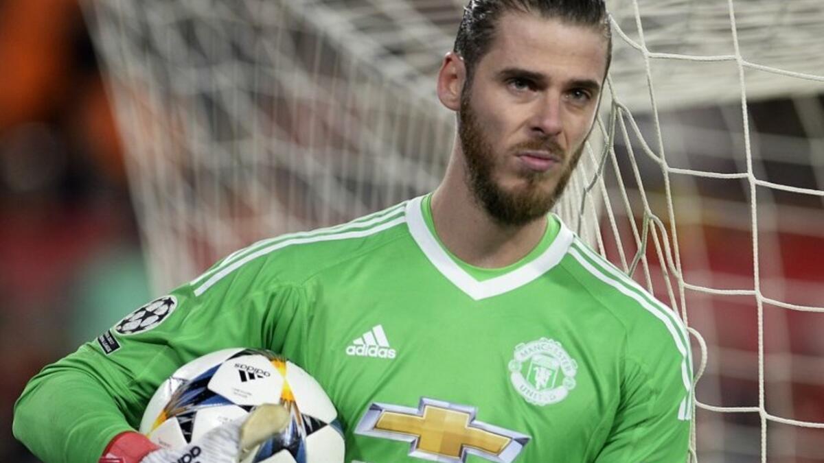 الإسباني دافيد دي خيا: من أتلتيكو مدريد إلى مانشستر يونايتد عام 22 مليون يورو عام 2011.