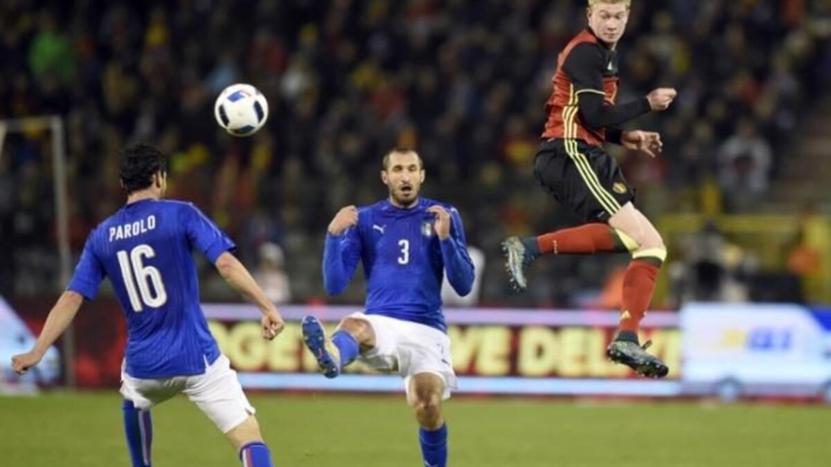 المجموعة الخامسة - إيطاليا x بلجيكا (13 يونيو): ستكون مهمة الآتزوري صعبة للغاية أمام الشياطين الحمر الذين يحتلون حالياً المركز الثاني في تصنيف فيفا للمنتخبات، نظراً للإصابات المؤثرة في صفوف الإيطاليين ولتطور البلجيكيين الملفت مؤخراً.