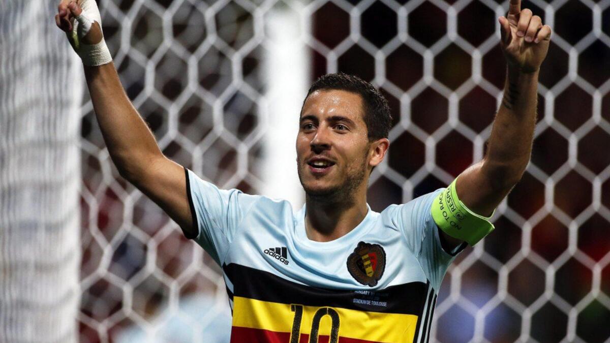 لاعب الوسط المهاجم البلجيكي إيدين هازارد (تشلسي): يتقاضى 22 مليون دولار سنوياً منها راتب سنوي تصل قيمته لنحو 18 مليون دولار.