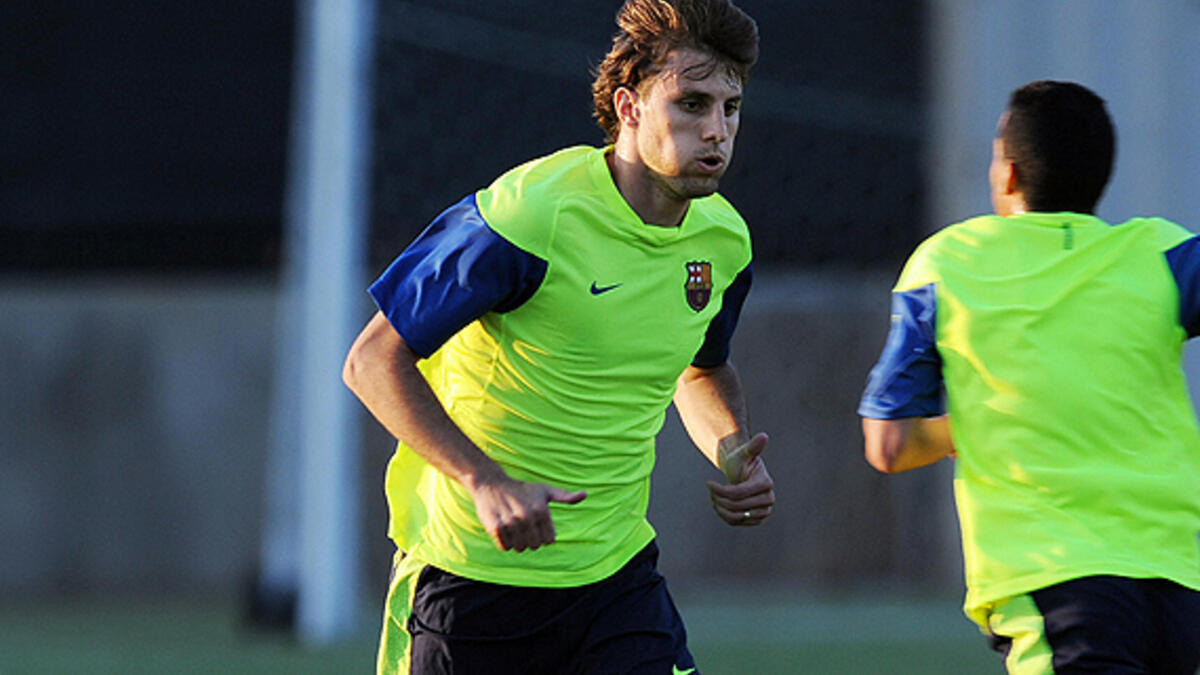 المدافع البرازيلي هنريك: فاز بـ 14 لقباً مع برشلونة، ومع ذلك لم يكن له أي علاقة بهذه النجاحات. انتقل إلى برشلونة من بالميراس مقابل 8 ملايين يورو، قبل أن يغادر إلى 3 أندية على سبيل الإعارة، وهي باير ليفركوزن وراسينغ سانتاندر وبالميراس.