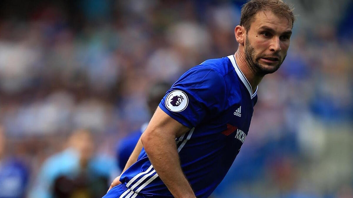 المركز السابع: المدافع الصربي برانيسلاف إيفانوفيتش - من تشلسي إلى زينيت (لم يتم الكشف عن قيمة الصفقة).