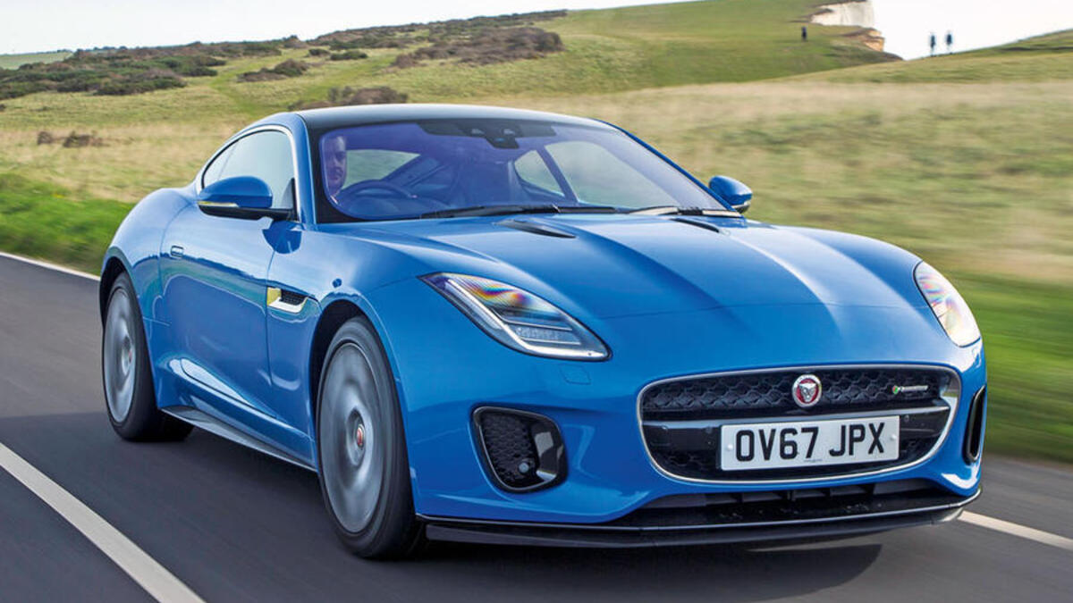 2- جاغوار إف تايب (Jaguar F-Type)