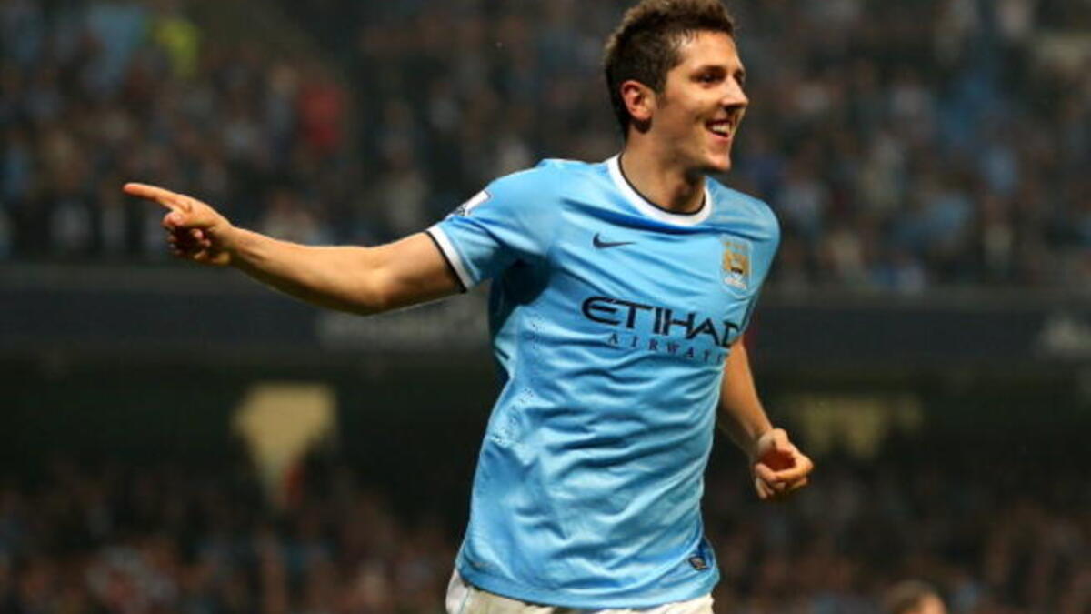 المهاجم المونتينيغري ستيفان يوفيتيتش: انتقل من فيورنتينا إلى مانشستر سيتي عام 2013 مقابل 20 مليون جنيه