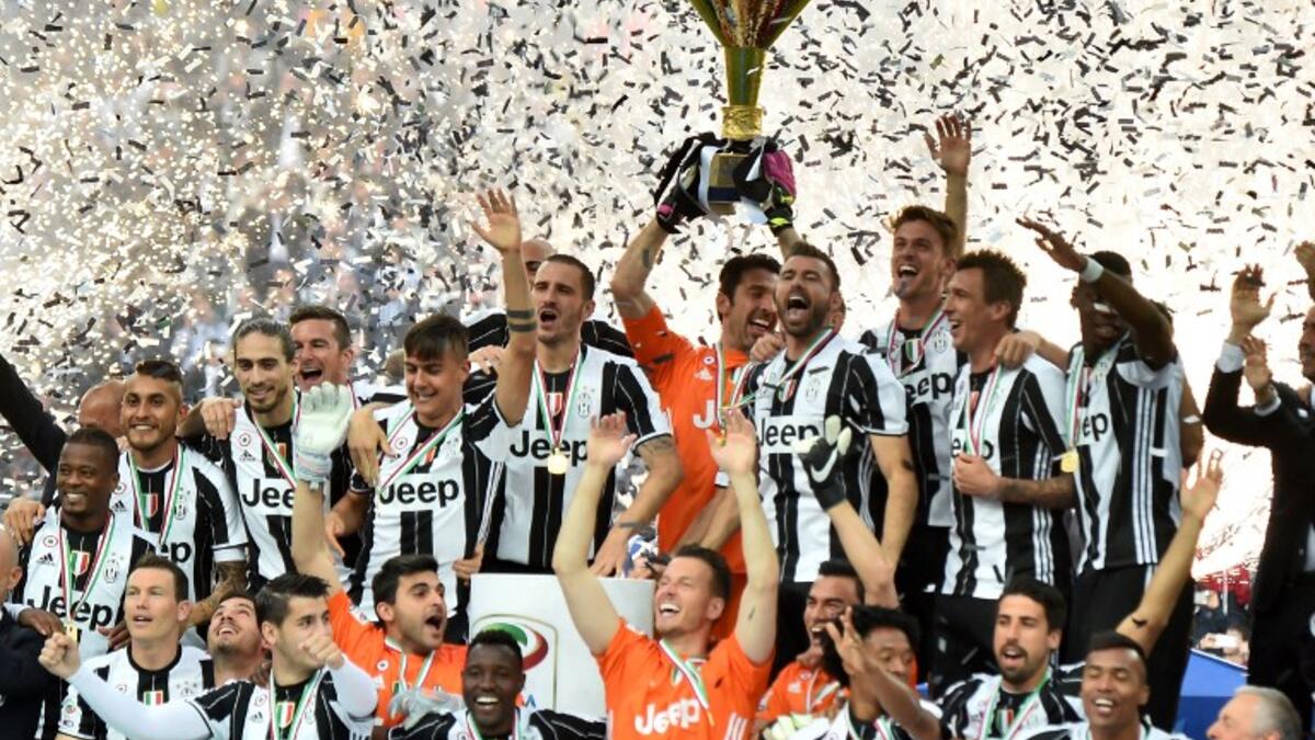 تحقيق يوفنتوس للقبه الـ 32 في الدوري الإيطالي بعدما جمع 91 نقطة من 38 مباراة.