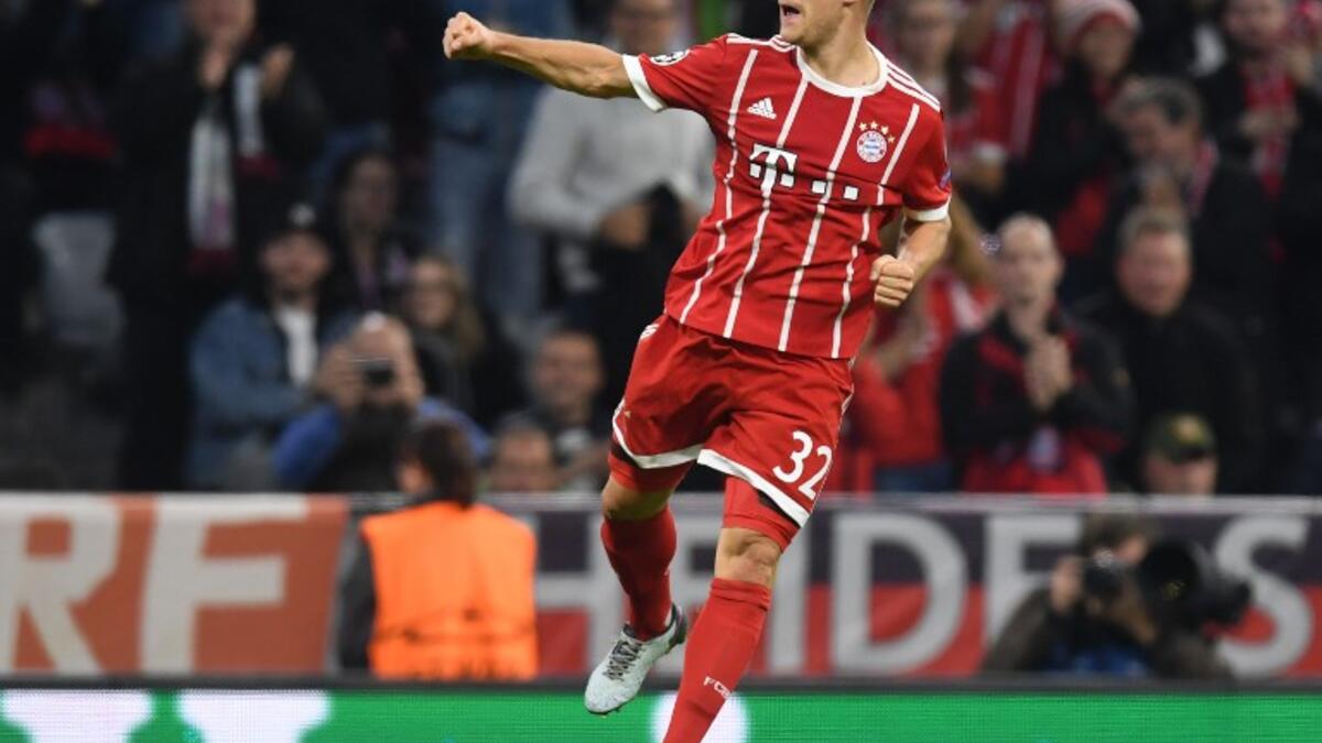 الظهير الأيمن الألماني يوشوا كيميتش (بايرن ميونيخ) بتقييم 7.26