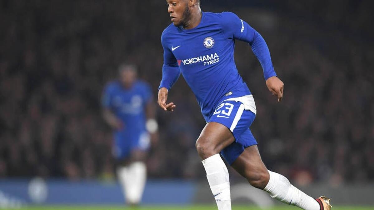 المهاجم البلجيكي ميتشي باتشواي: من تشيلسي إلى إشبيلية.