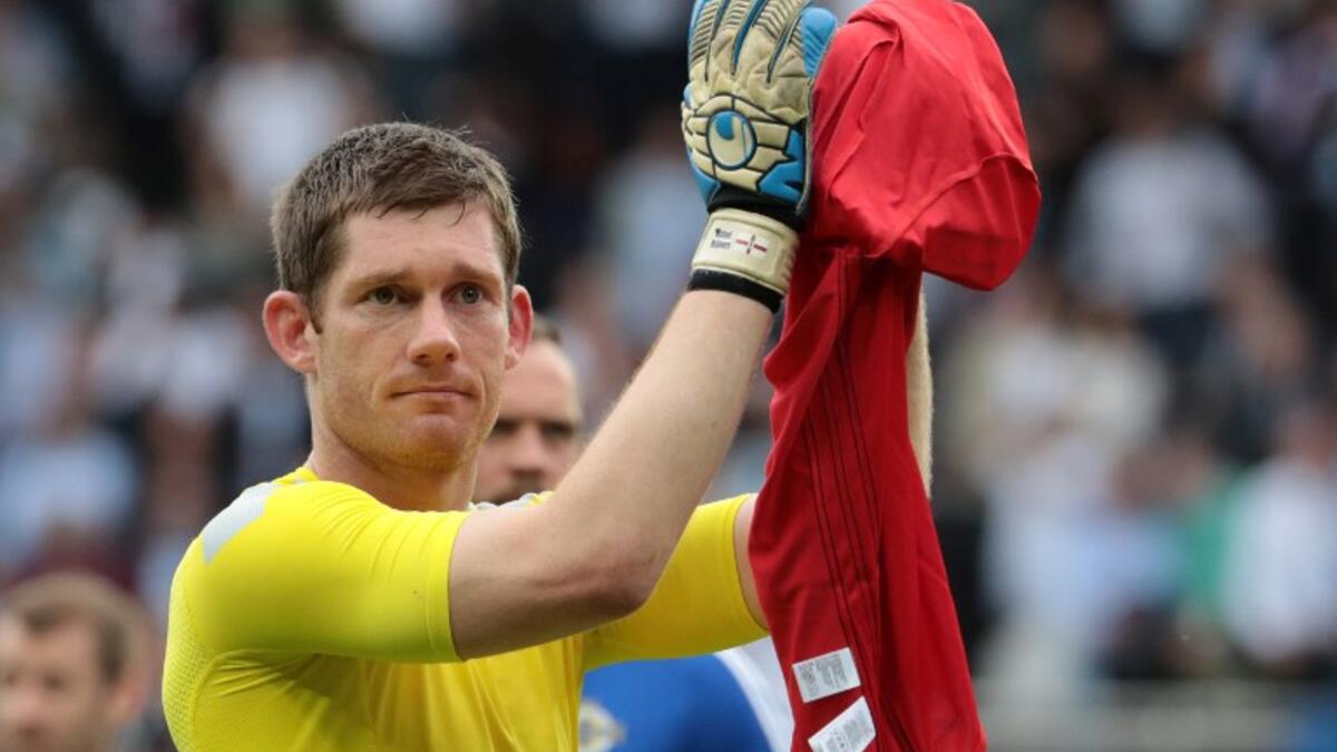 الحارس الآيرلندي الشمالي مايكل ماكغوفيرن: ظهر بمستوى أسطوري أمام ألمانيا وأنقذ 16 فرصة خلال مباريات فريقه الثلاث، فيما تلقت شباكه هدفين فقط، ليقود بلاده إلى الدور القادم.