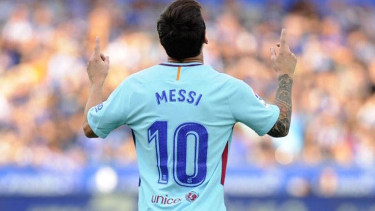 1- المهاجم الأرجنتيني ليونيل ميسي (برشلونة).