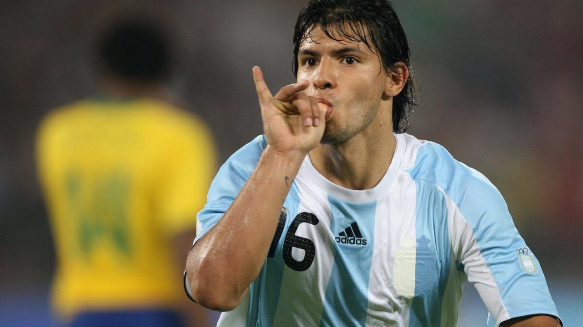 2007: المهاجم الأرجنتيني سيرخيو أغويرو (أتلتيكو مدريد)