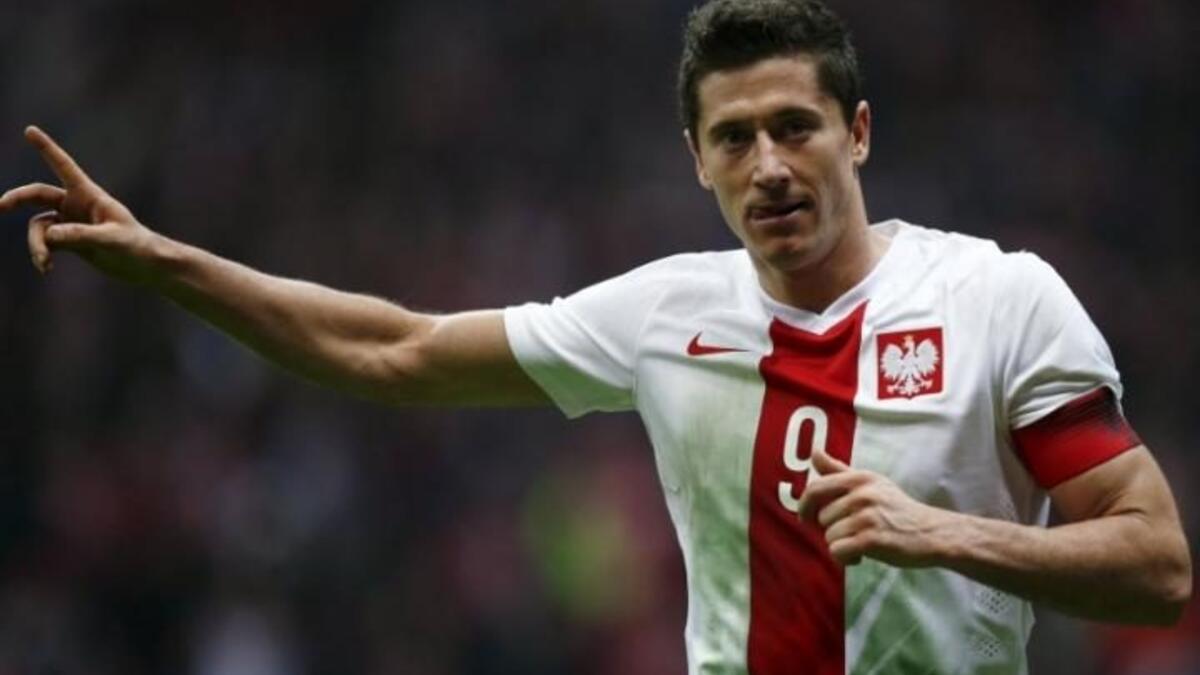 المجموعة الثالثة - ألمانيا x بولندا (16 يونيو): يبدو أبطال العالم مرشحين فوق العادة لاقتناص نقاط هذا اللقاء، إلا أن وجود الهداف روبرت ليفاندوفسكي في صفوف بولندا قد يقلب الموازين.