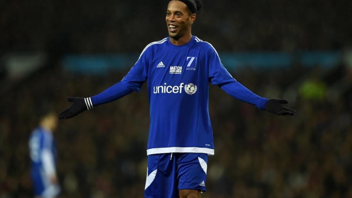 8- لاعب كرة القدم البرازيلي رونالدينيو: 13.6 مليون متابع