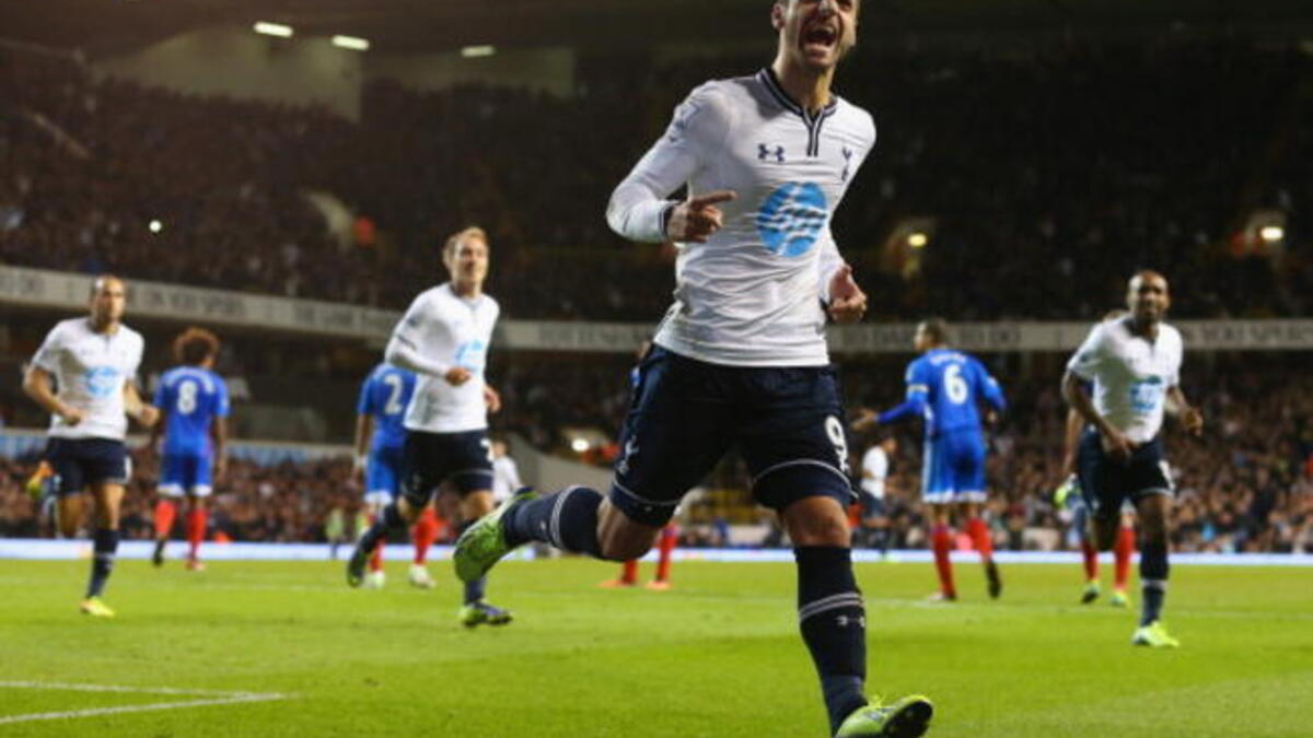 المهاجم الإسباني روبرتو سولدادو: انتقل من فالنسيا إلى توتنهام عام 2013 مقابل 26 مليون جنيه