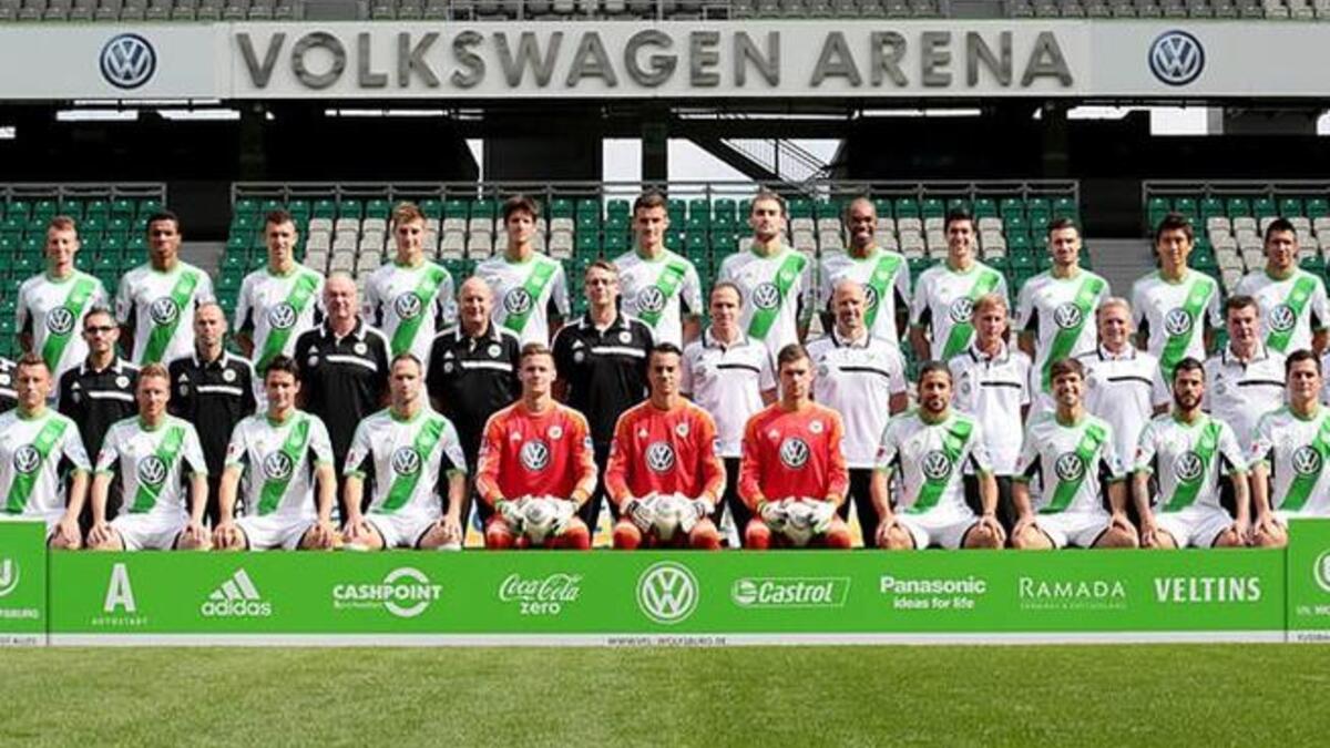 فولفسبورغ الألماني: عاد النادي للتألق مجدداً في البوندسليغا ليحتل المركز الخامس حتى الآن وتميز نجومه دييغو ريباس ولويز غوستافو وكريستيان تراش وكو جا تشيول.