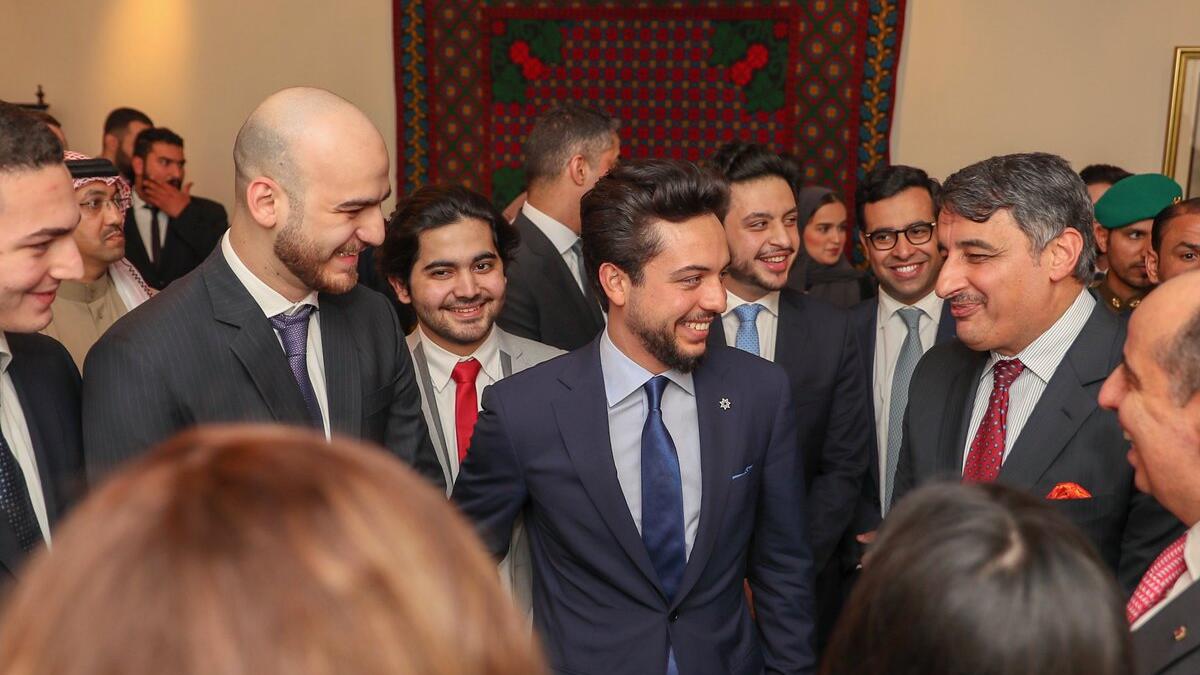 Crown Prince Al Hussein bin Abdullah II, meets with members of the Jordanian community in Bahrain and a group of Haqiq Initiative participants.
(Twitter/@RHCJO)