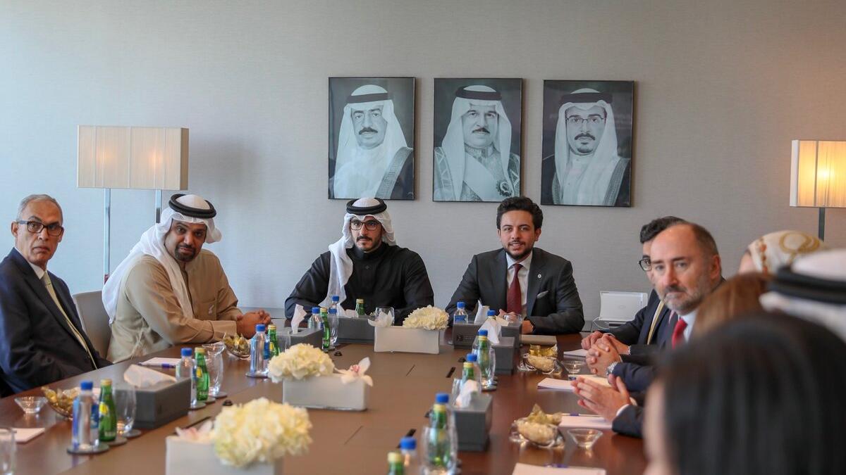 Crown Prince Al Hussein bin Abdullah II visits the Economic Development Board of Bahrain which works to promote investment opportunities, and is briefed on its duties.
(Twitter/@RHCJO)