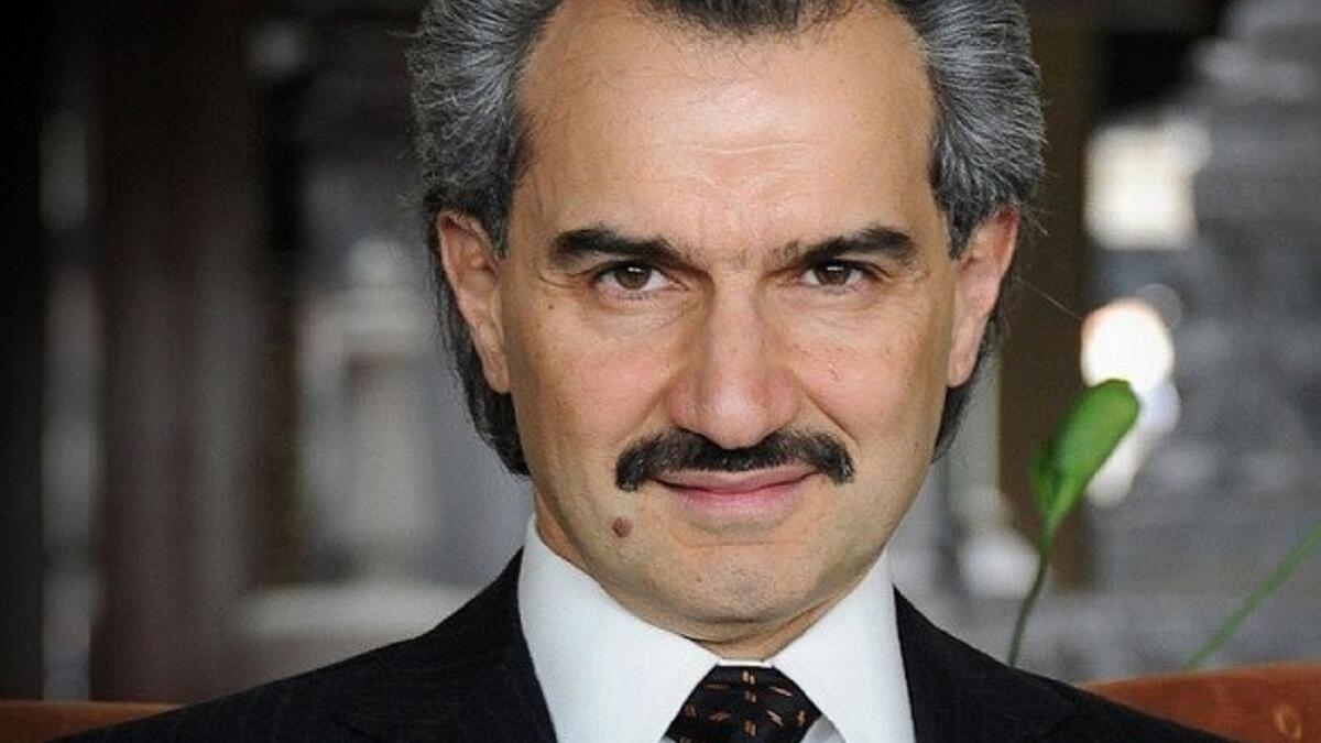 الأمير الوليد بن طلال آل سعود: رجل أعمال سعودي يعد من أكبر المستثمرين في العالم، يشارك في قطاعات استثمارية متباينة تتقدمها الفنادق العالمية، وقطاع الإعلام واستثمارات في القطاع التقني، قيمة ثروته 17.4 مليار دولار أمريكي.