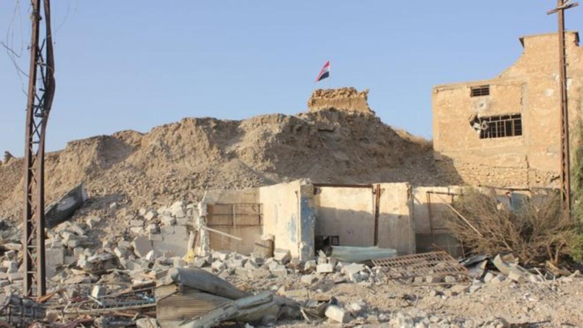 BBC

أحد شوارع مركز مدينة تلعفر في اعقاب سيطرة القوات العراقية على المدينة وطرد مسلحي تنظيم الدولة الإسلامية منها.