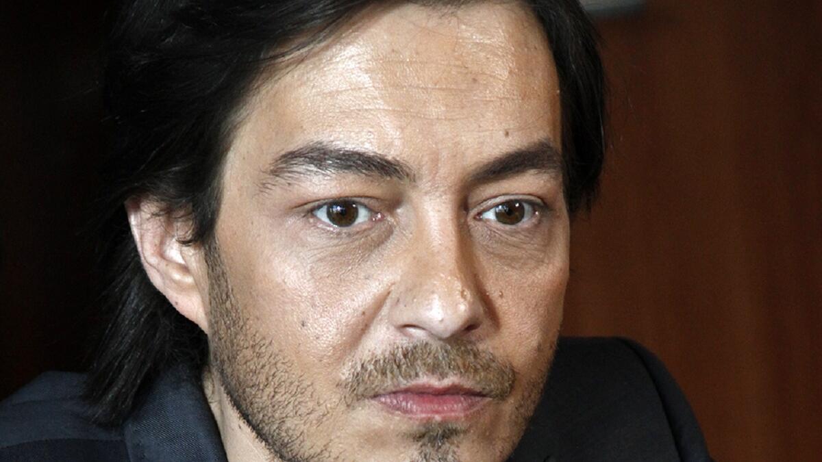 النجم أحمد زاهر نجا هو وسائقه من انفجار مفاجىء في إطار سيارته رباعية الدفع، ونشر فى شهر يناير الماضي صورة لسيارته عبر حسابه بموقع إنستقرام معلقاً عليها بقوله: الحمد لله والشكر لله قدر الله وما شاء فعل أهم حاجة إني وشريف بخير.