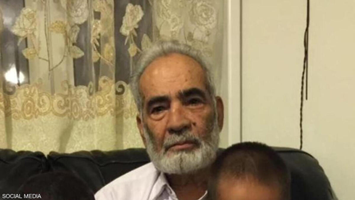 علي جعفري: كان علي عالقًا مع عائلته في مصعد البناية، قبل أن يستطيع أفراد عائلته الخروج من المصعد، الذي أغلق عليه وحده.