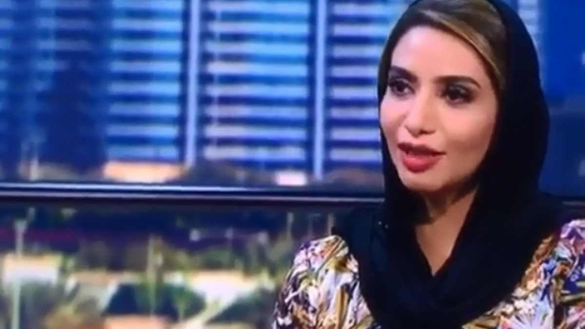 علياء الصواف: قدّمت تشكيلات ضوئية وبصرية عملاقة على جوانب السجادة الحمراء في العرض الذي شهدته الرياض.