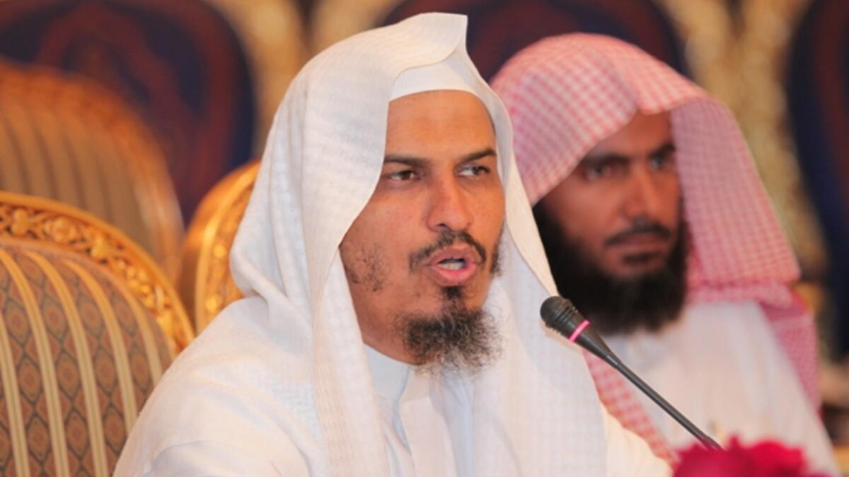 محمد عبدالعزيز الخضري: الأستاذ المساعد بقسم الدراسات القرآنية بجامعة الملك سعود، ورئيس مجلس إدارة مركز معاهد للاستشارات.